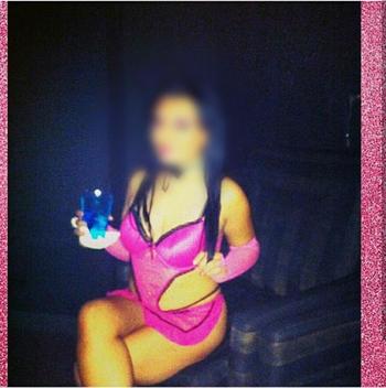 , 25  female escort, Miami