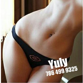 , 25 Latino/Hispanic female escort, Miami