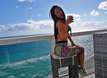 , 21  female escort, Miami