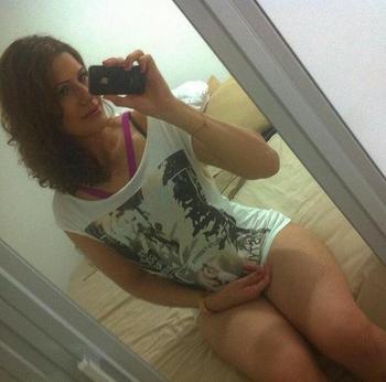 , 21  female escort, Miami