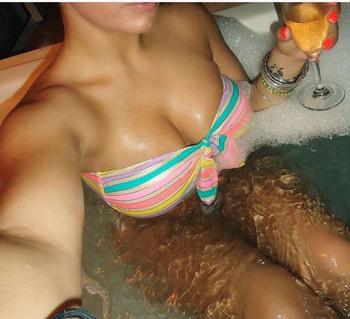 , 26 Latino/Hispanic female escort, Miami