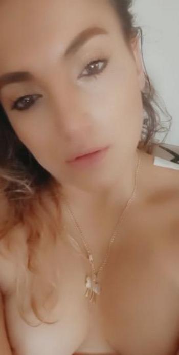  786-308-8074, 24  female escort, Miami