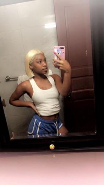 Nunu, 21  female escort, Miami