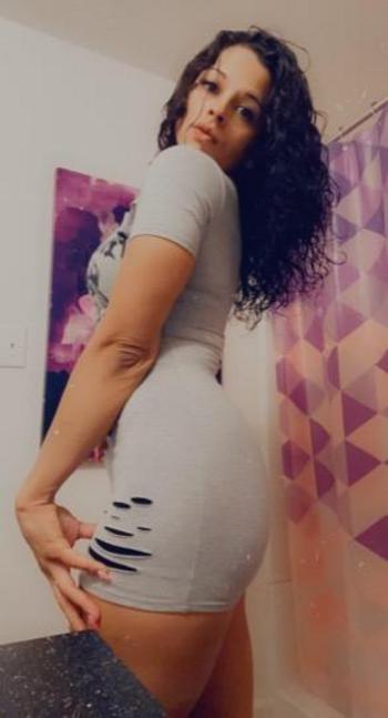  954-676-9101, 21  female escort, Miami