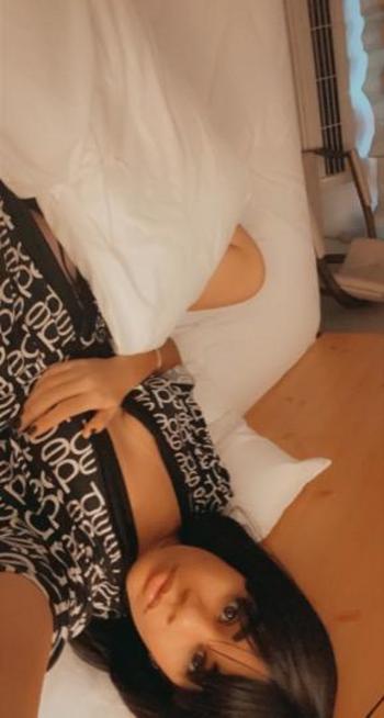 Leah, 25  female escort, Miami