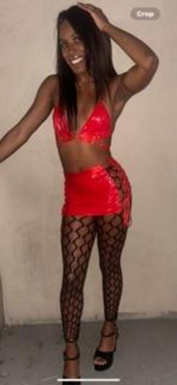 Bossy, 21  female escort, Miami