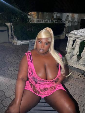 Juicyyy, 24  female escort, Miami