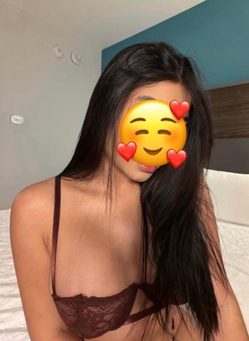 Valentina, 22  female escort, Miami
