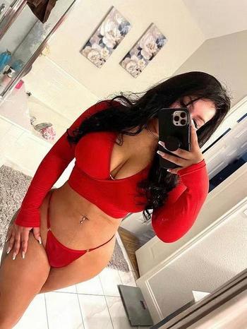 864-499-3775, 22  female escort, Miami