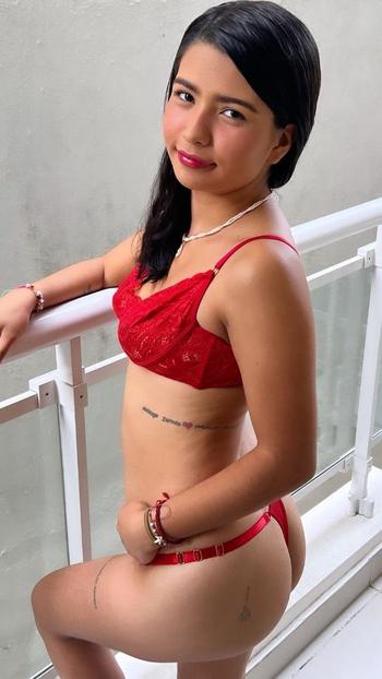 424-703-3908, 26  female escort, Miami