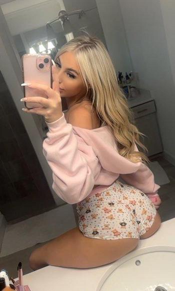 320-360-9882, 26  female escort, Miami