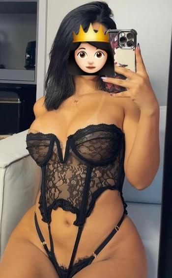 Sara, 25  female escort, Miami