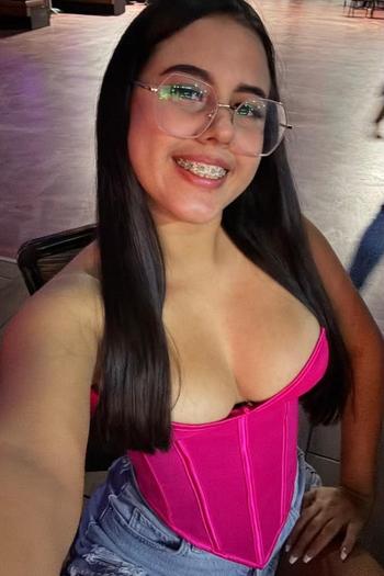 Mirelis , 28  female escort, Miami